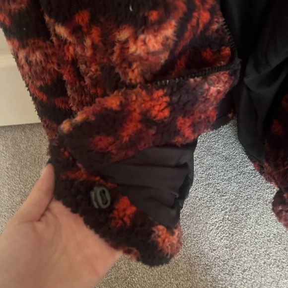 Urban Outfitters Sherpa Oversized Patterned Coat - Picture 5 of 5